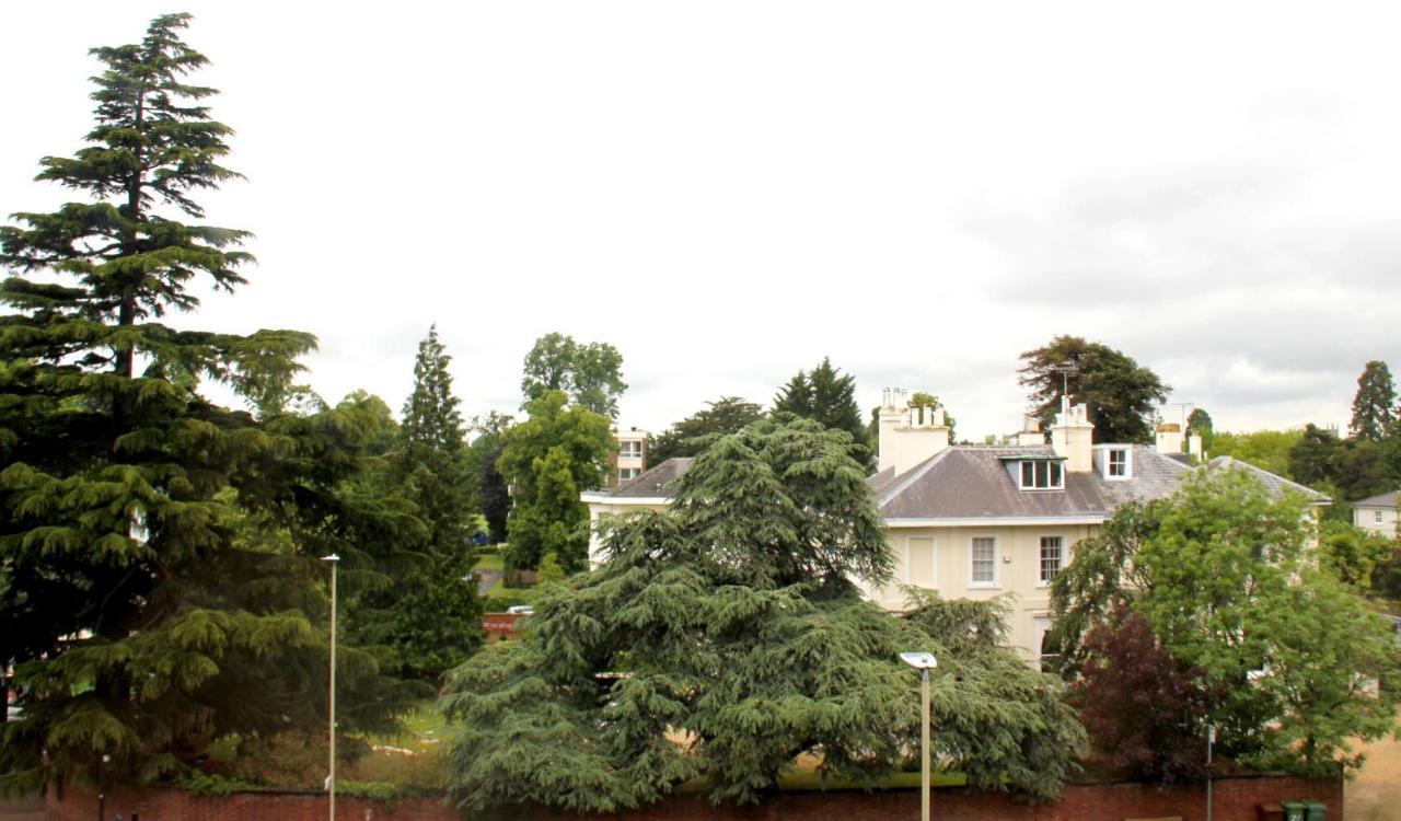 Spacious 3Br Victorian Cheltenham Loft Flat In Cotswolds - Free Parking Daire Dış mekan fotoğraf