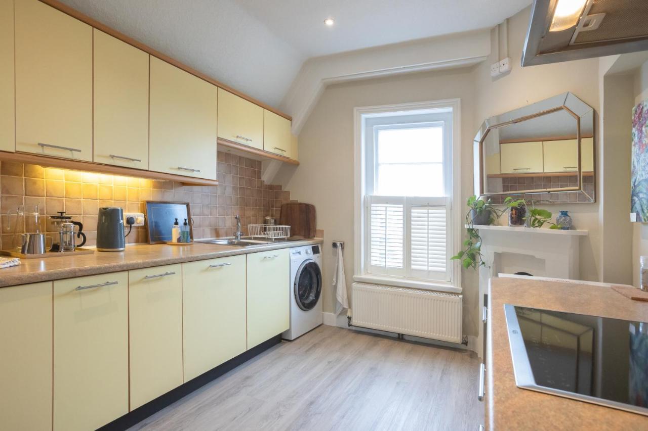 Spacious 3Br Victorian Cheltenham Loft Flat In Cotswolds - Free Parking Daire Dış mekan fotoğraf