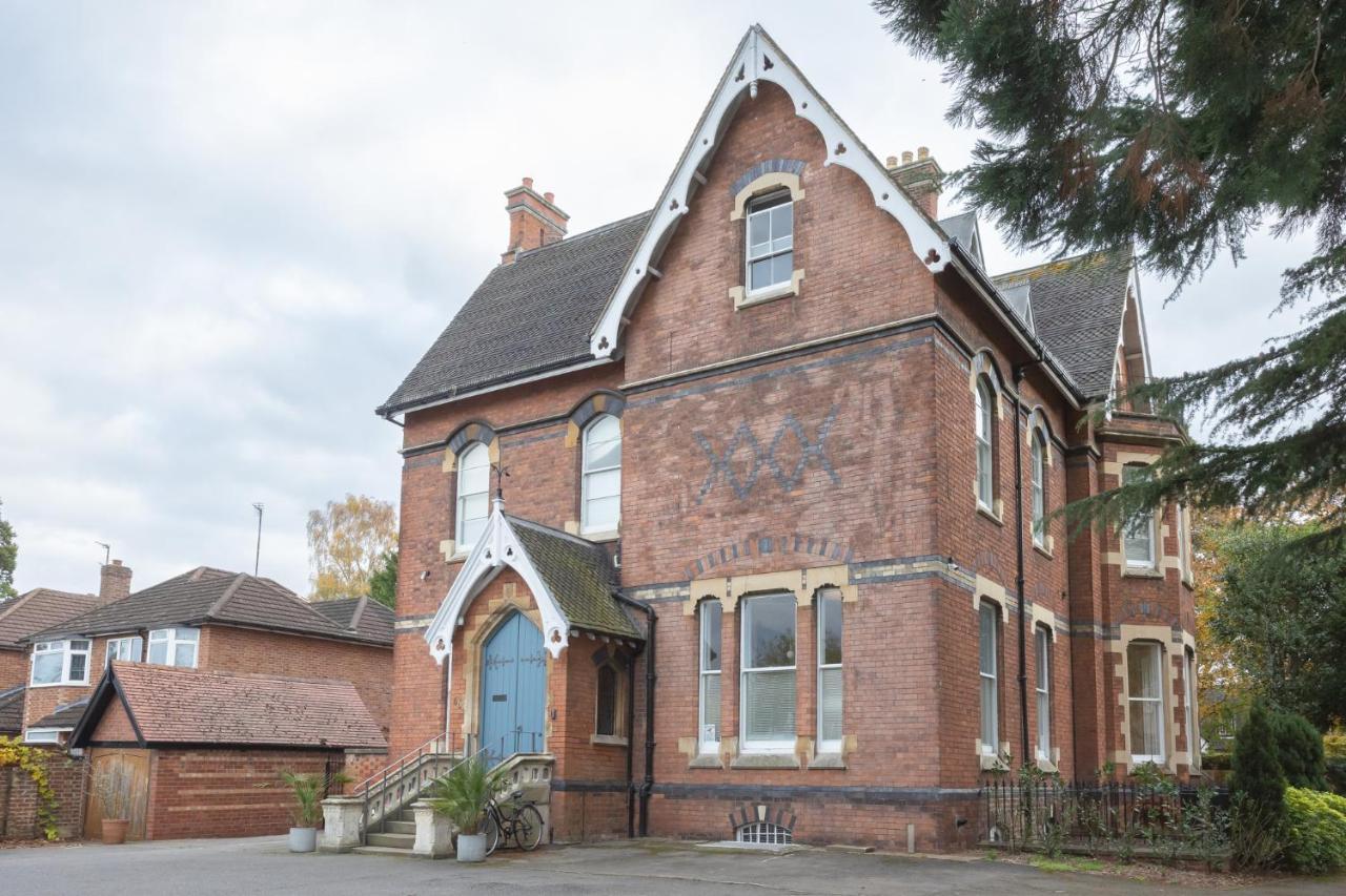 Spacious 3Br Victorian Cheltenham Loft Flat In Cotswolds - Free Parking Daire Dış mekan fotoğraf