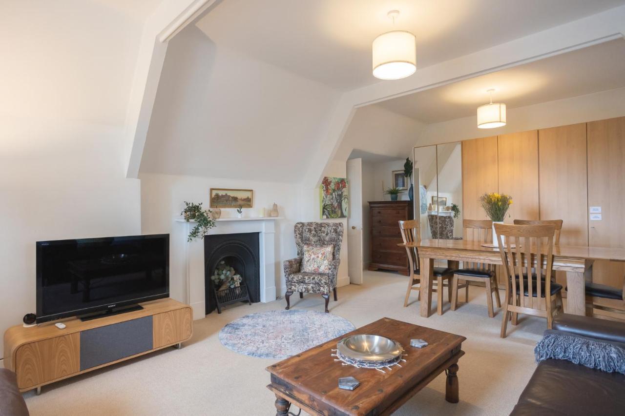 Spacious 3Br Victorian Cheltenham Loft Flat In Cotswolds - Free Parking Daire Dış mekan fotoğraf
